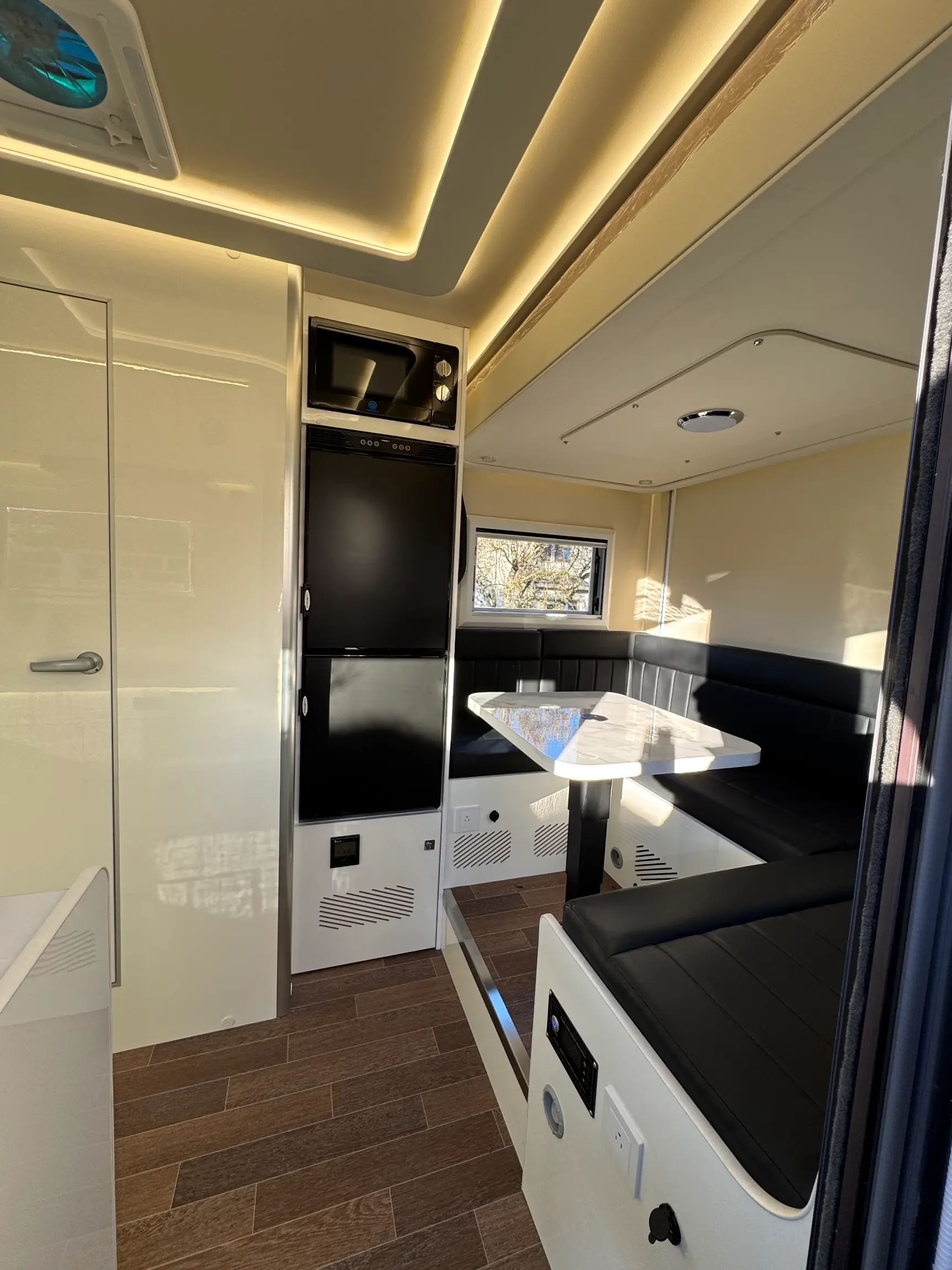 1995 Stewart & Stevenson M1078 Expedition Build