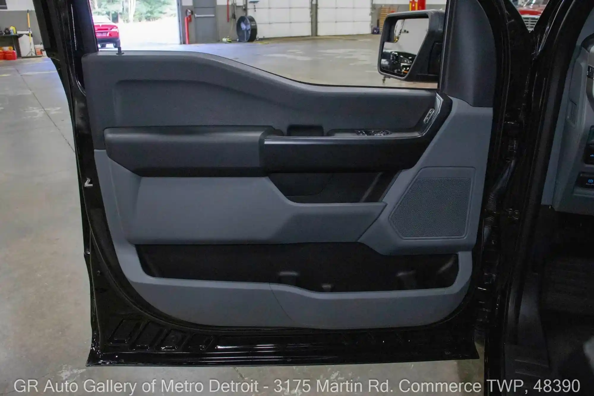 2023 Ford F-150 XL ROUSH