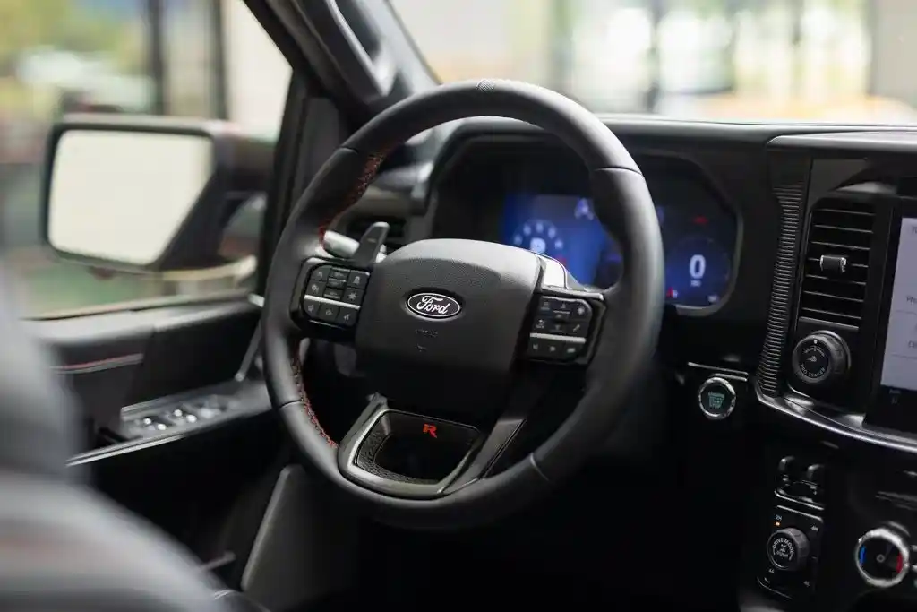 2025 Ford F-150 Raptor R