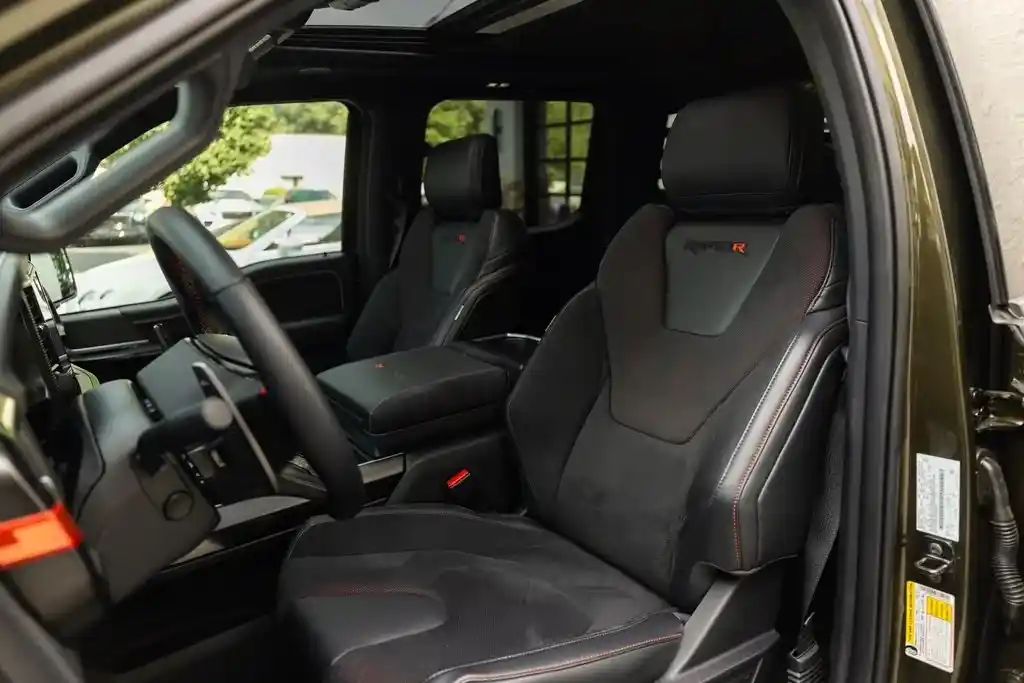 2025 Ford F-150 Raptor R