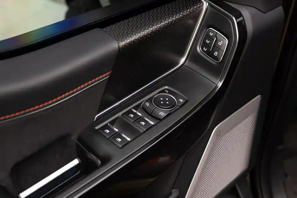 2025 Ford F-150 Raptor R