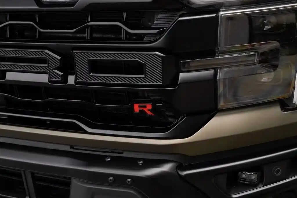 2025 Ford F-150 Raptor R