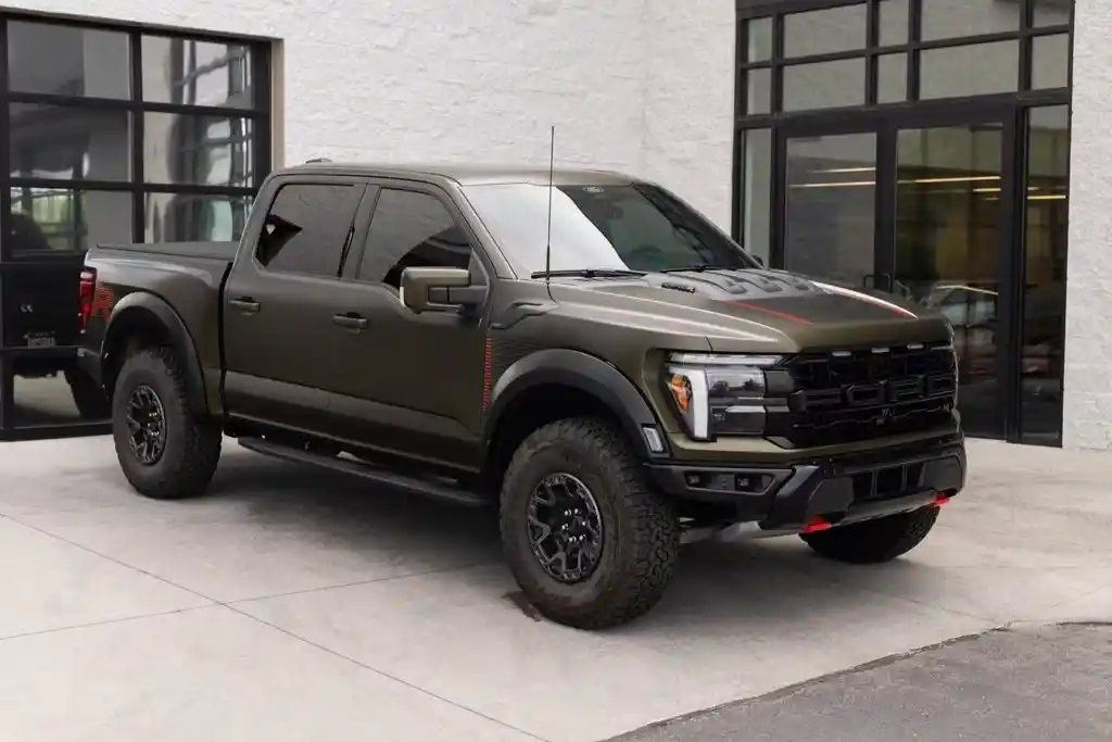 2025 Ford F-150 Raptor R