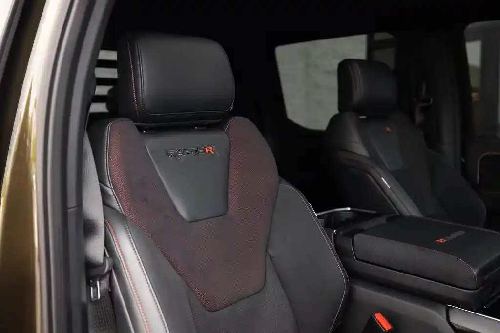 2025 Ford F-150 Raptor R