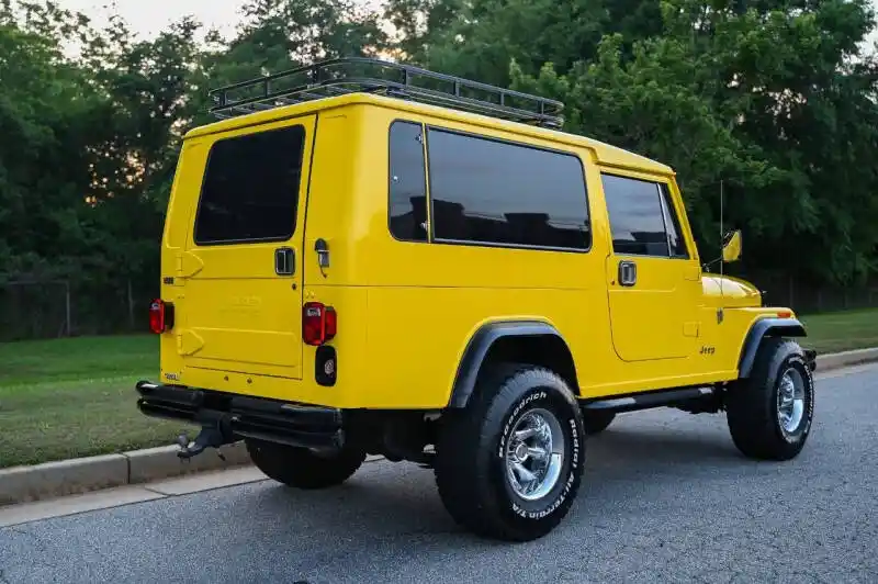 1984 Jeep CJ-8 Scrambler