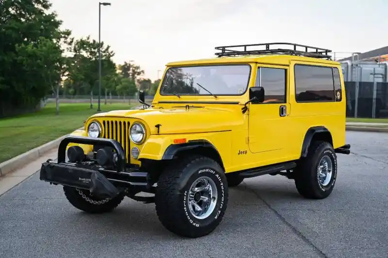 1984 Jeep CJ-8 Scrambler