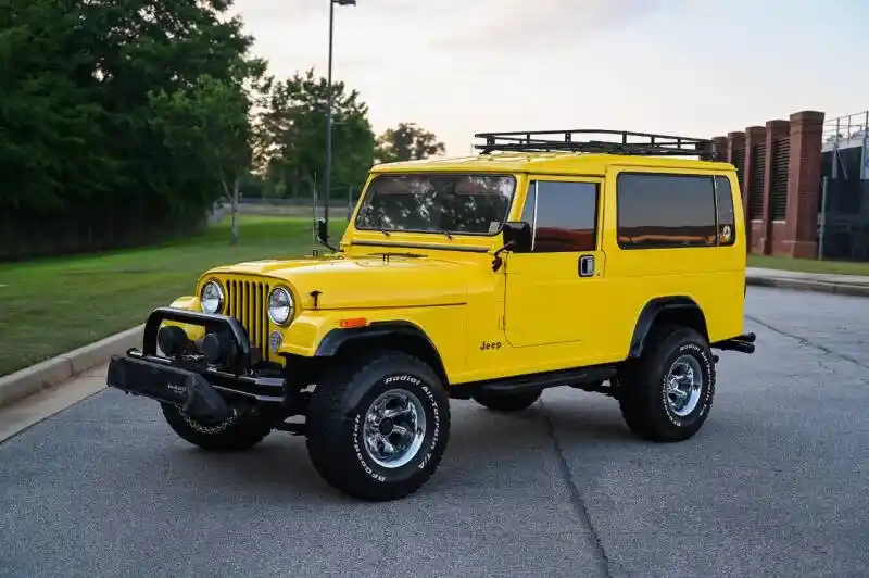 1984 Jeep CJ-8 Scrambler