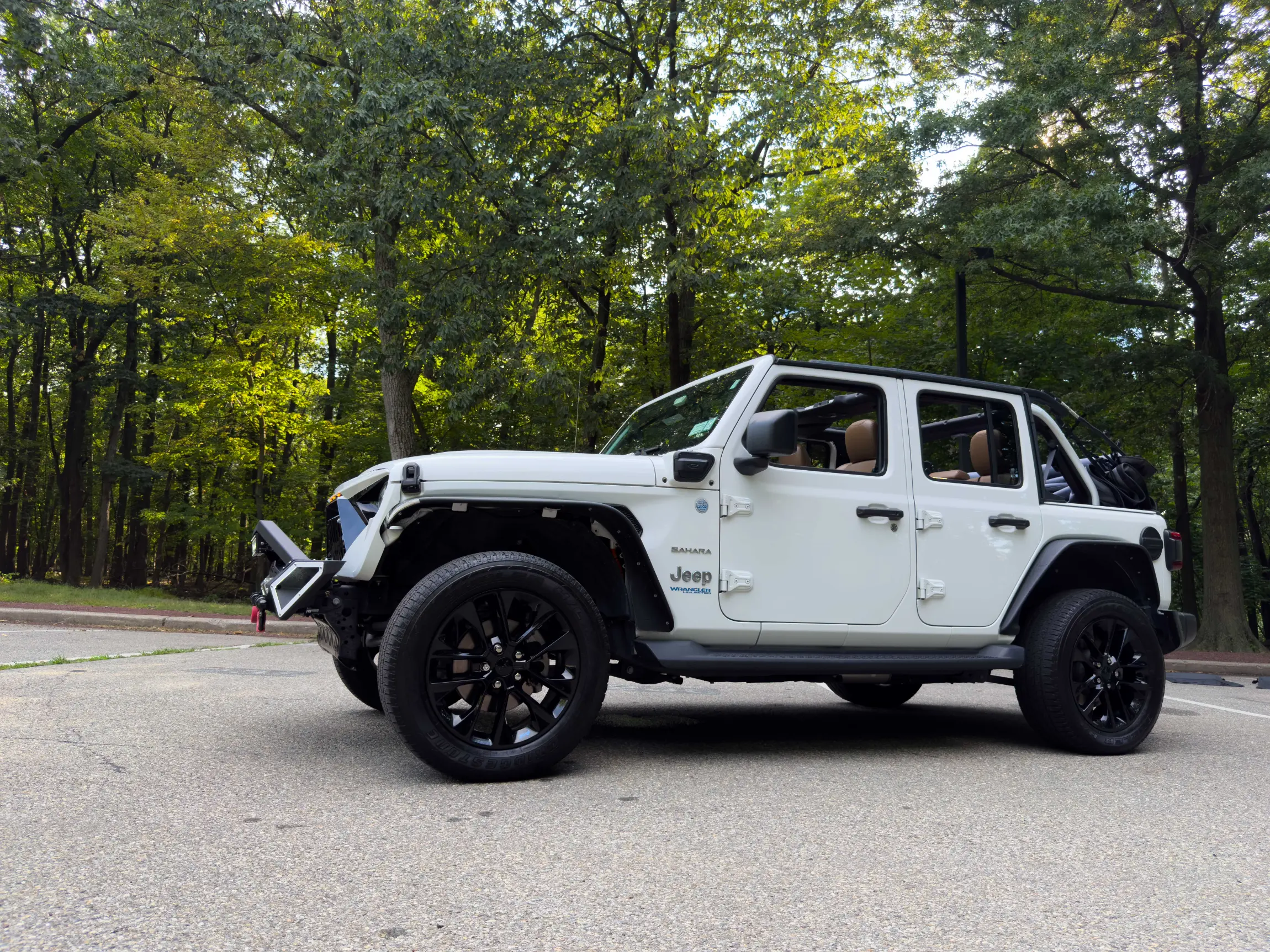 2022 Jeep Wrangler Unlimited Sahara 4xe 4×4