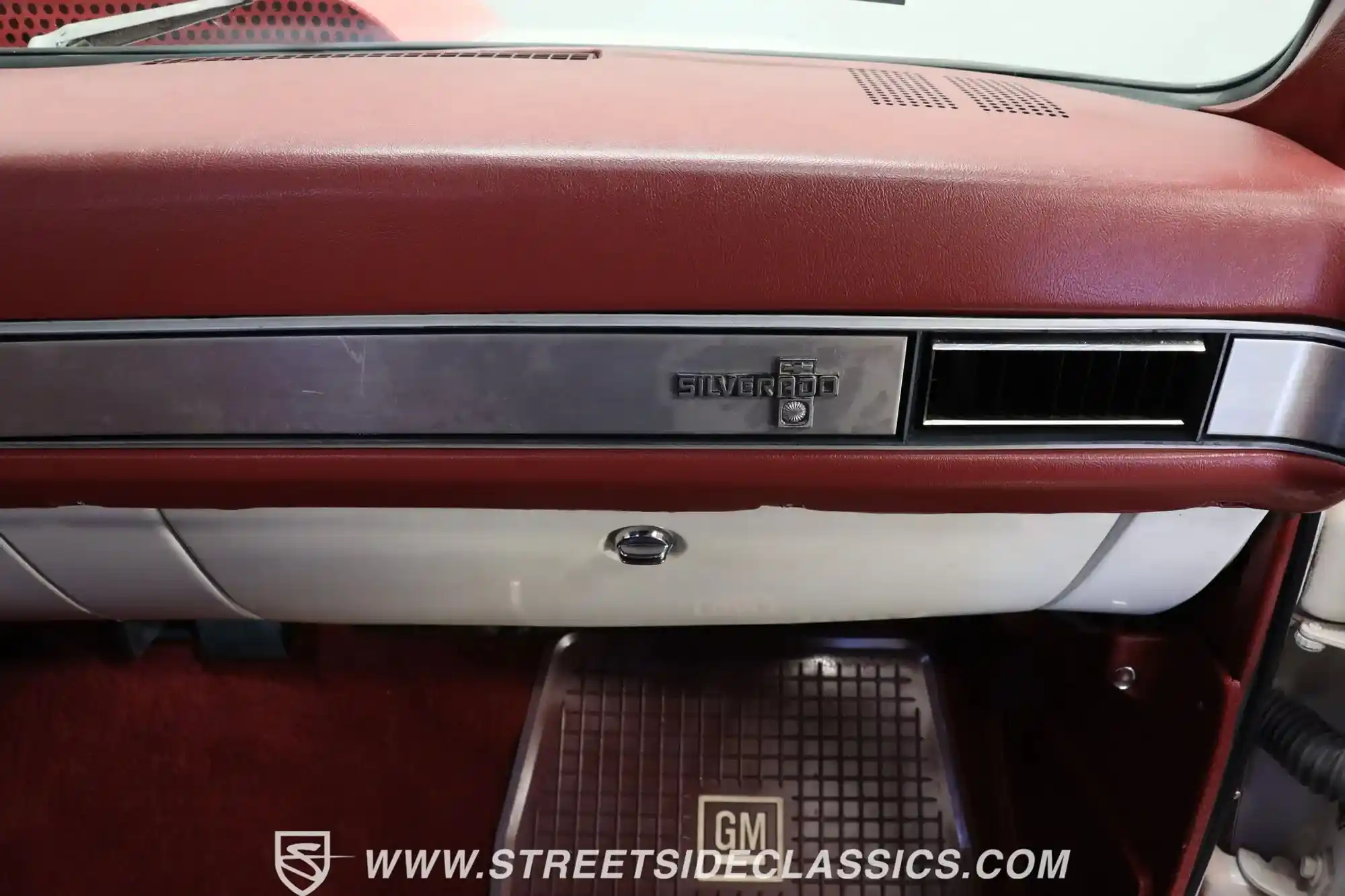 1984 Chevrolet C10 Silverado 454