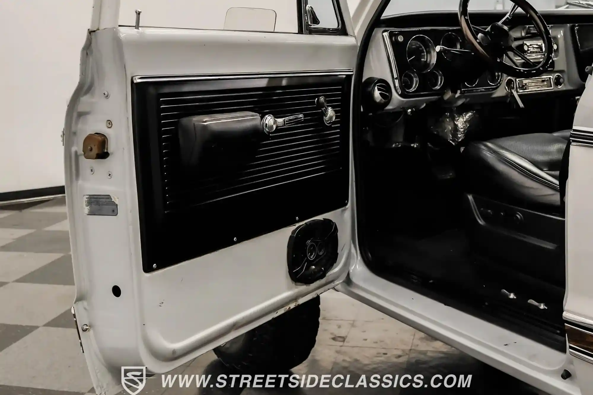 1970 GMC K1500 Restomod