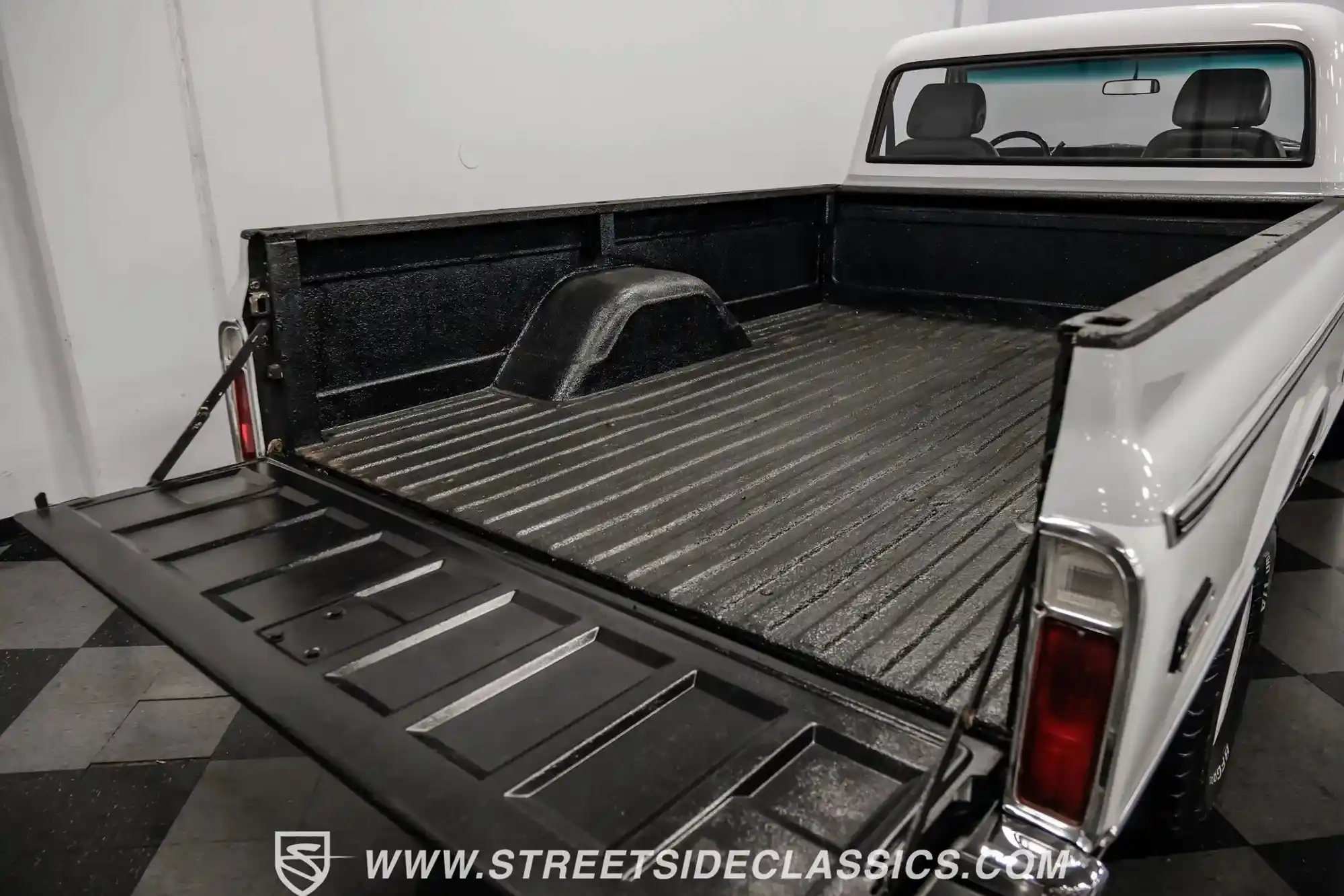 1970 GMC K1500 Restomod