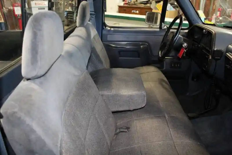 1990 Ford F-150 XLT Lariat