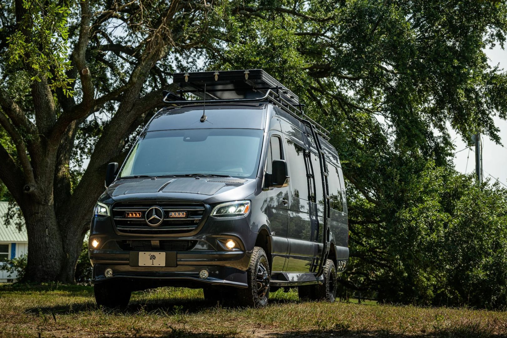Custom 2019 Mercedes-Benz Sprinter 170 Camper - 2