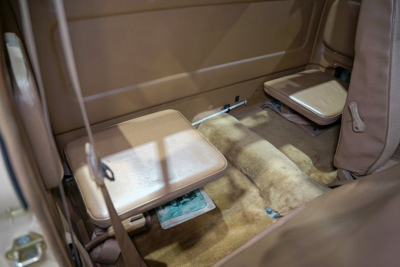 1986 Nissan Hardbody DLX King Cab