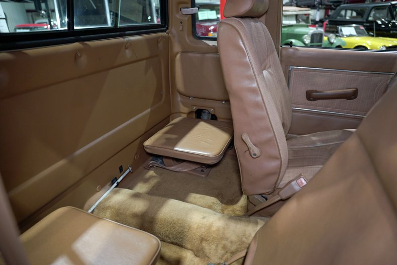 1986 Nissan Hardbody DLX King Cab