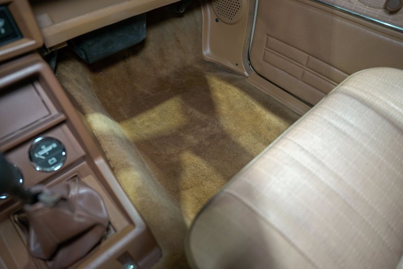 1986 Nissan Hardbody DLX King Cab