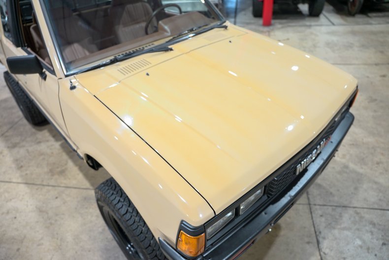 1986 Nissan Hardbody DLX King Cab
