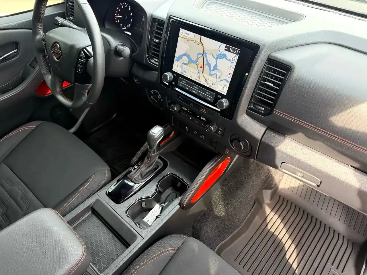 2024 Nissan Frontier PRO-4X Crew Cab