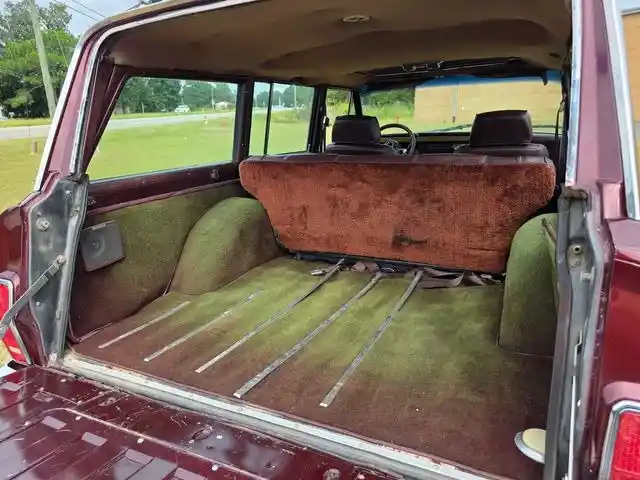 1987 Jeep Grand Wagoneer