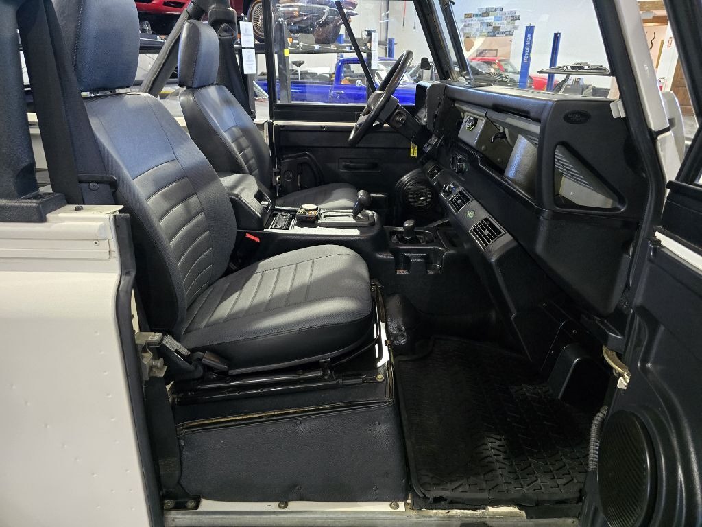 1997 Land Rover Defender 90 NAS