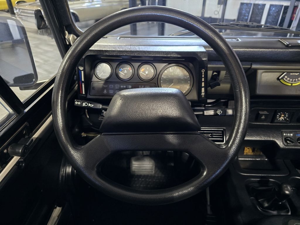 1997 Land Rover Defender 90 NAS - 2