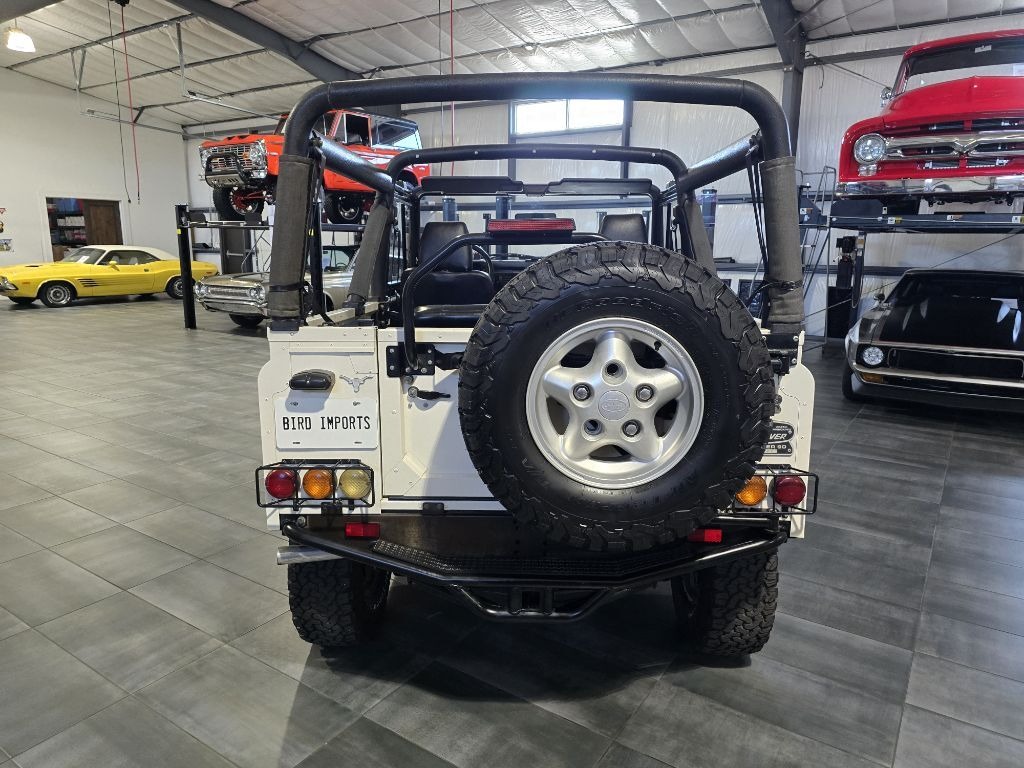 1997 Land Rover Defender 90 NAS