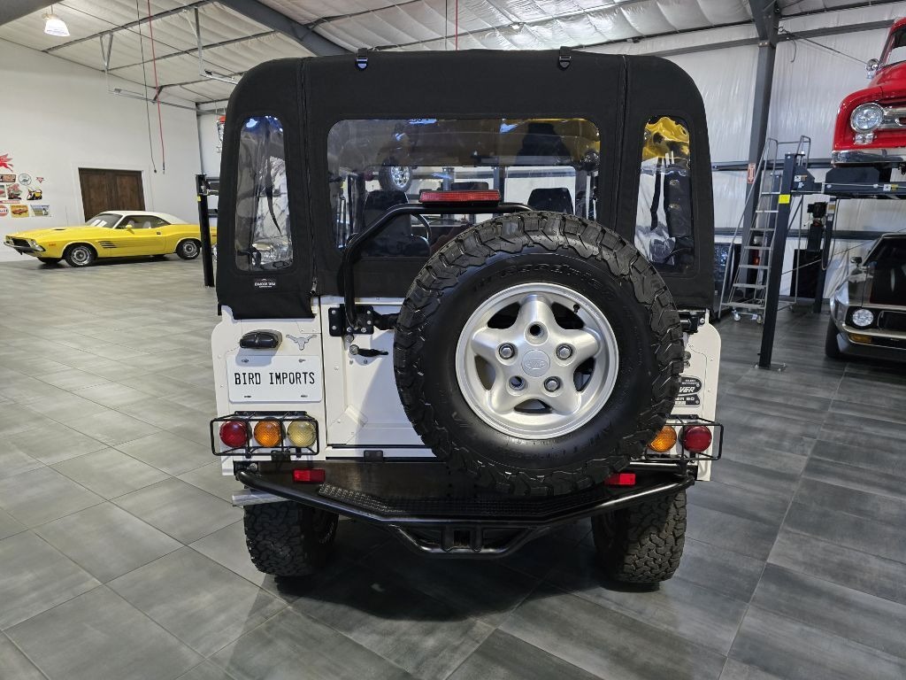 1997 Land Rover Defender 90 NAS