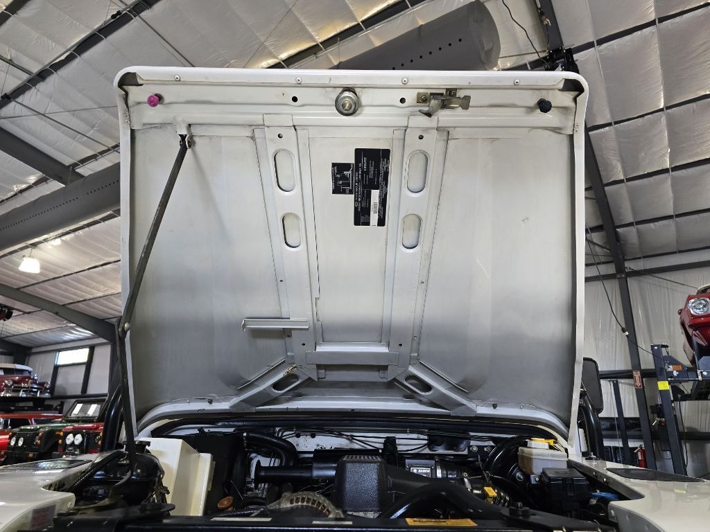 1997 Land Rover Defender 90 NAS