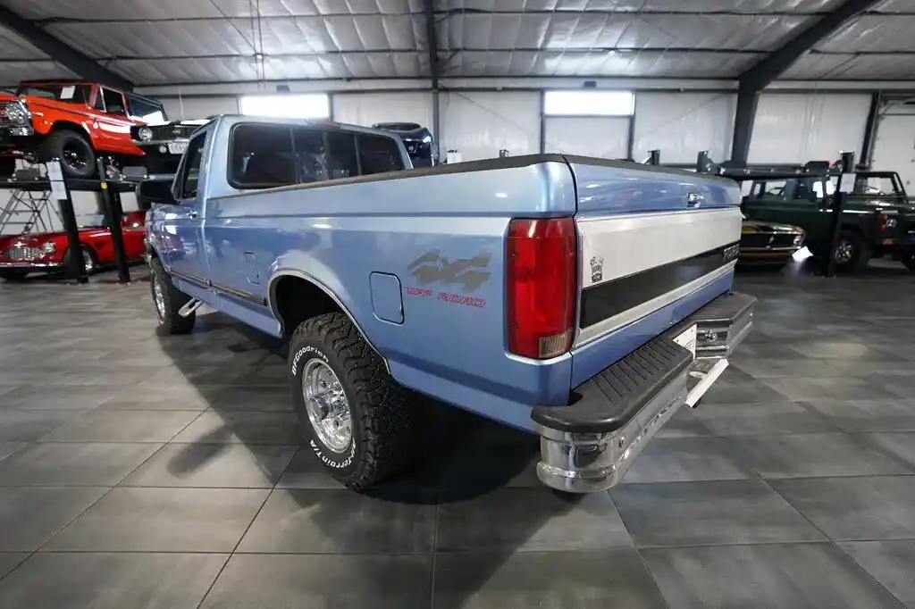 1996 Ford F-250 XLT - 4