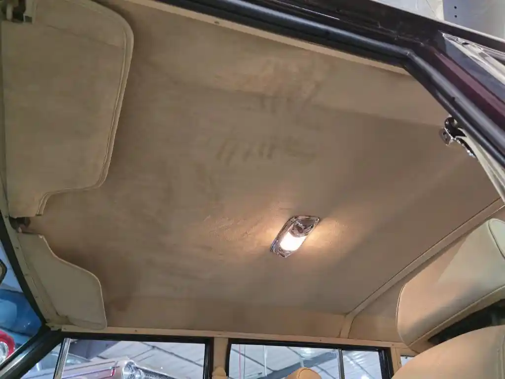 1988 Jeep Grand Wagoneer