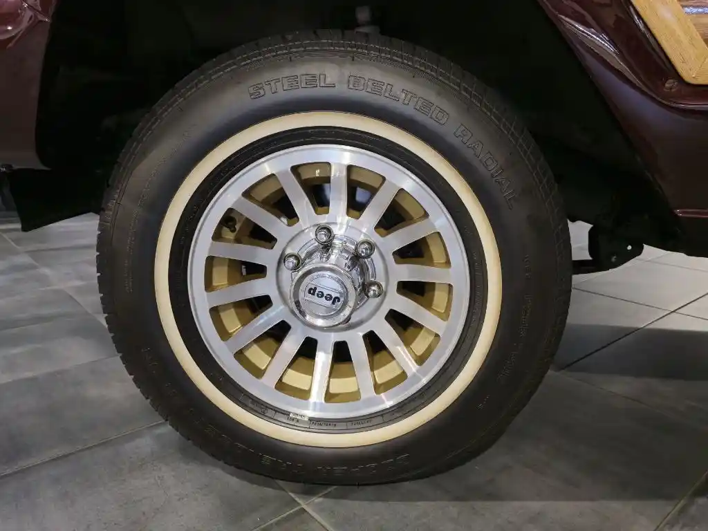 1988 Jeep Grand Wagoneer