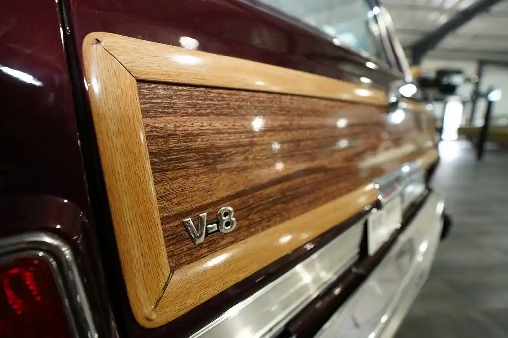 1988 Jeep Grand Wagoneer