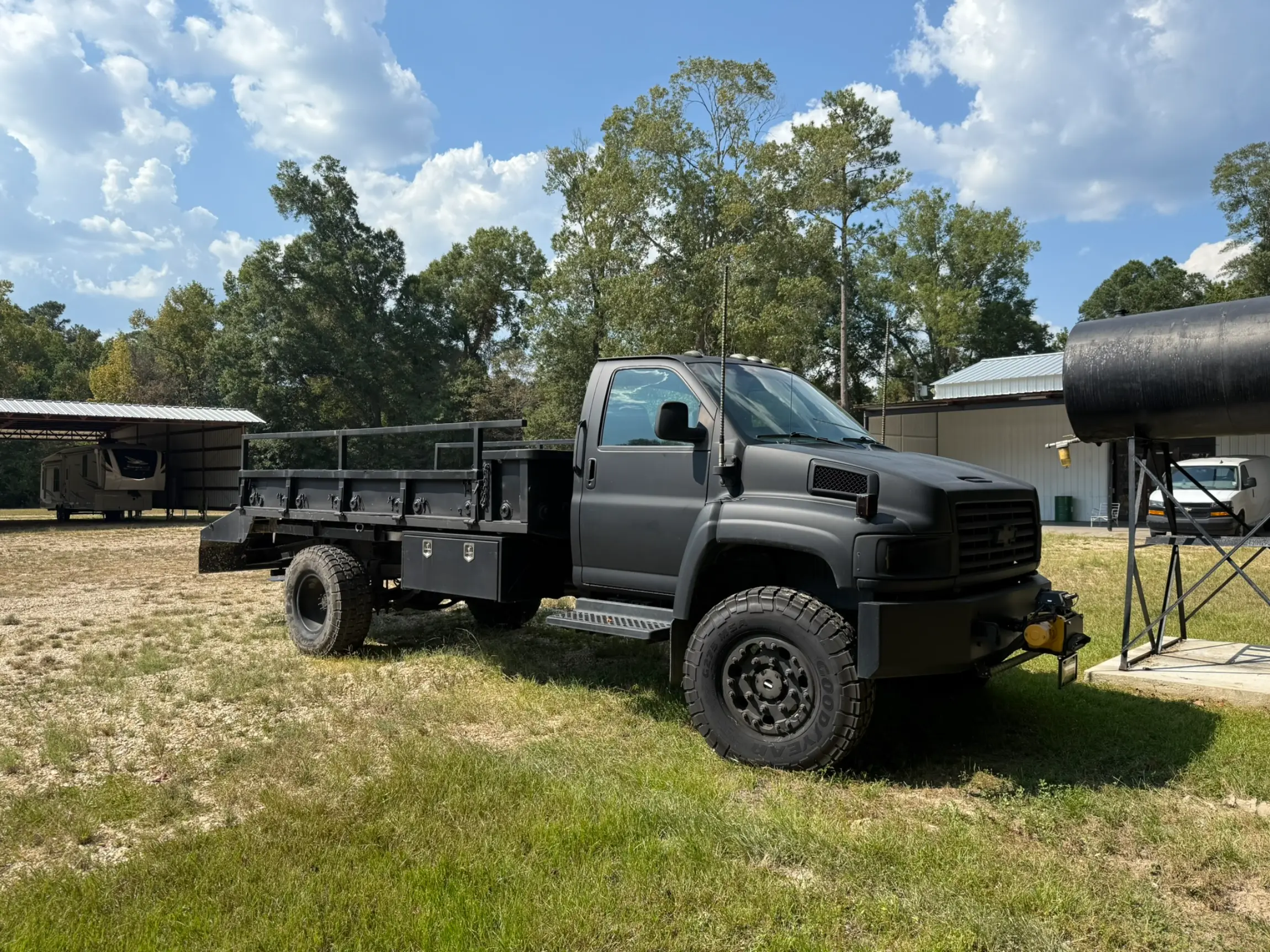 2007 Chevrolet Kodiak C4500 4×4 w/SxS - 3