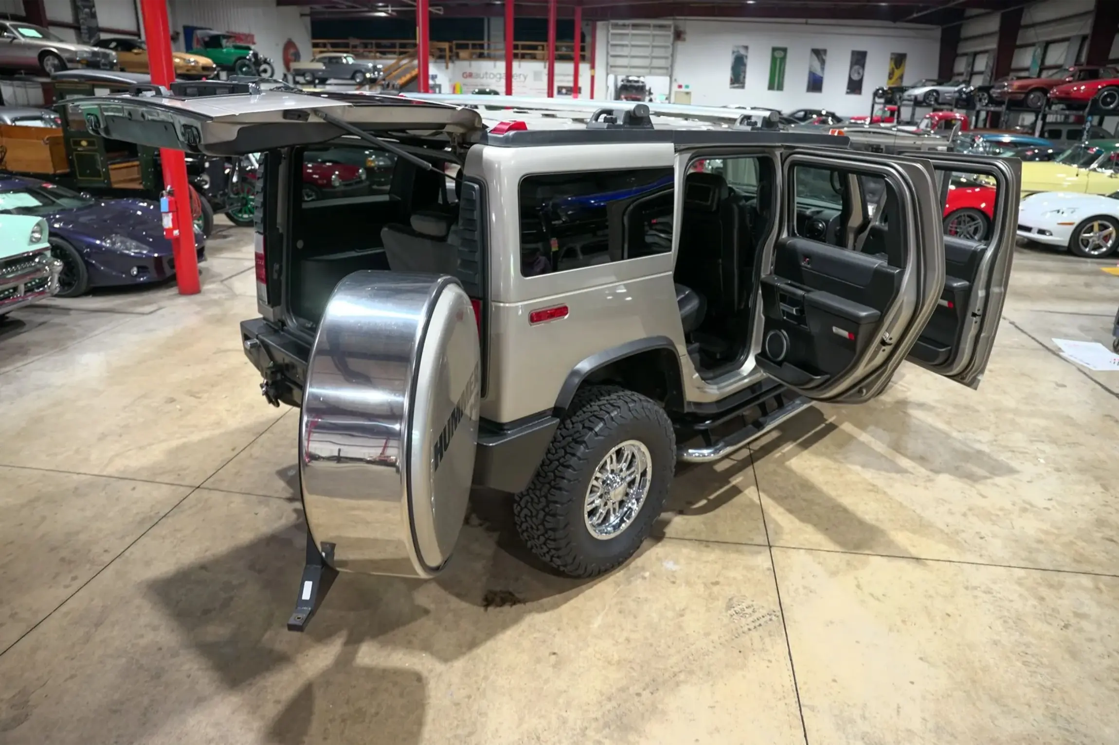 2005 Hummer H2 Luxury Edition