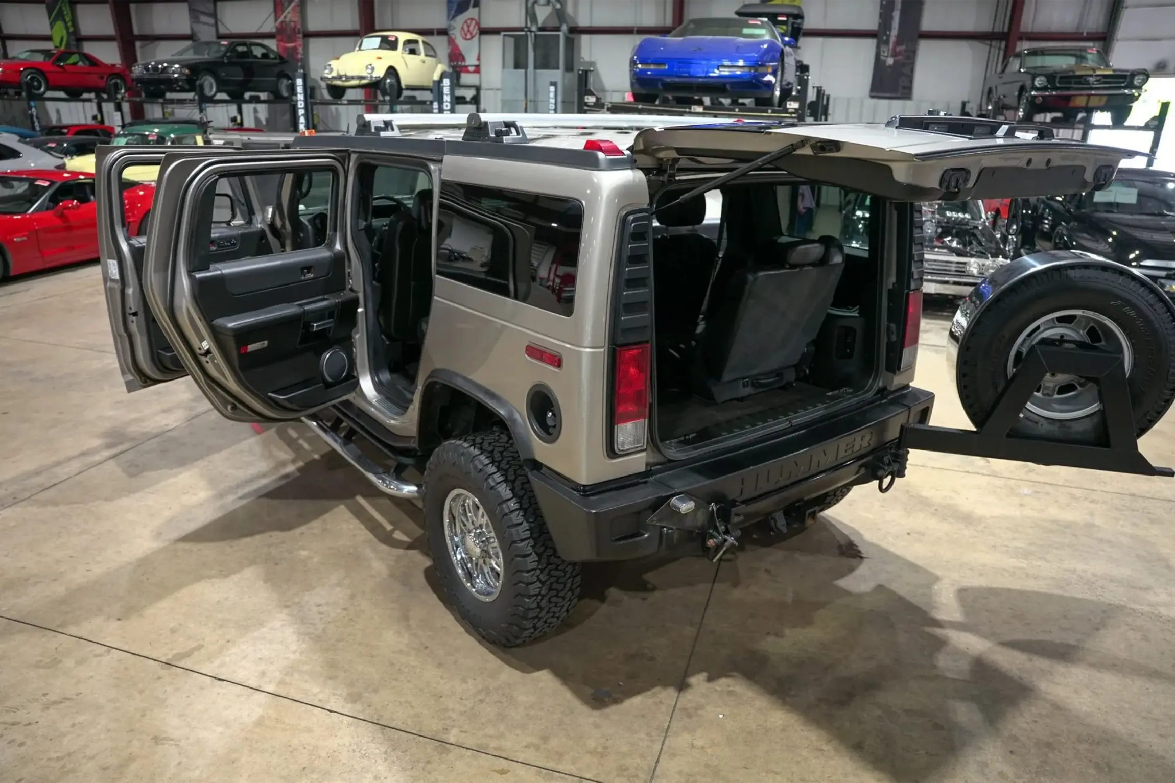 2005 Hummer H2 Luxury Edition