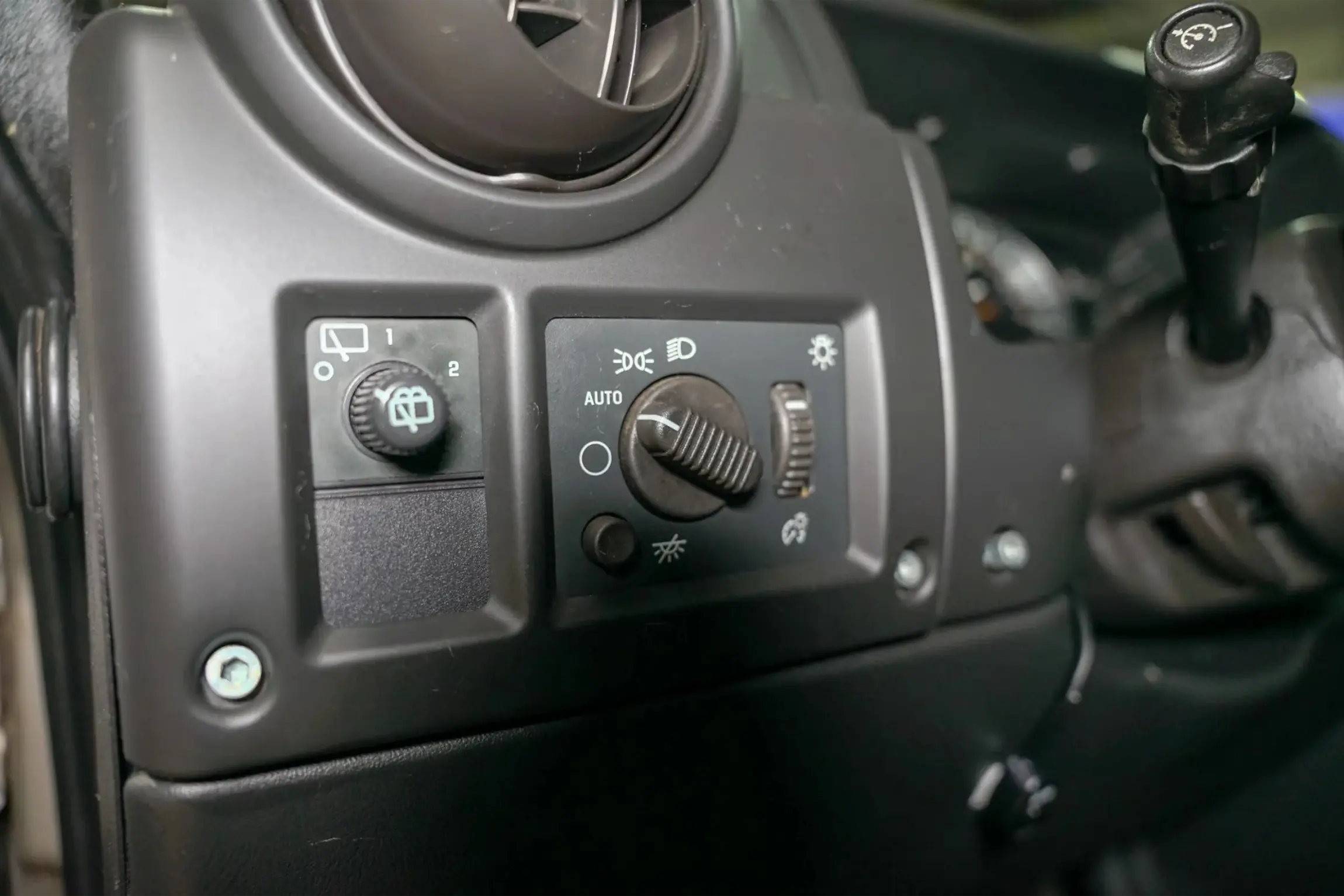 2005 Hummer H2 Luxury Edition
