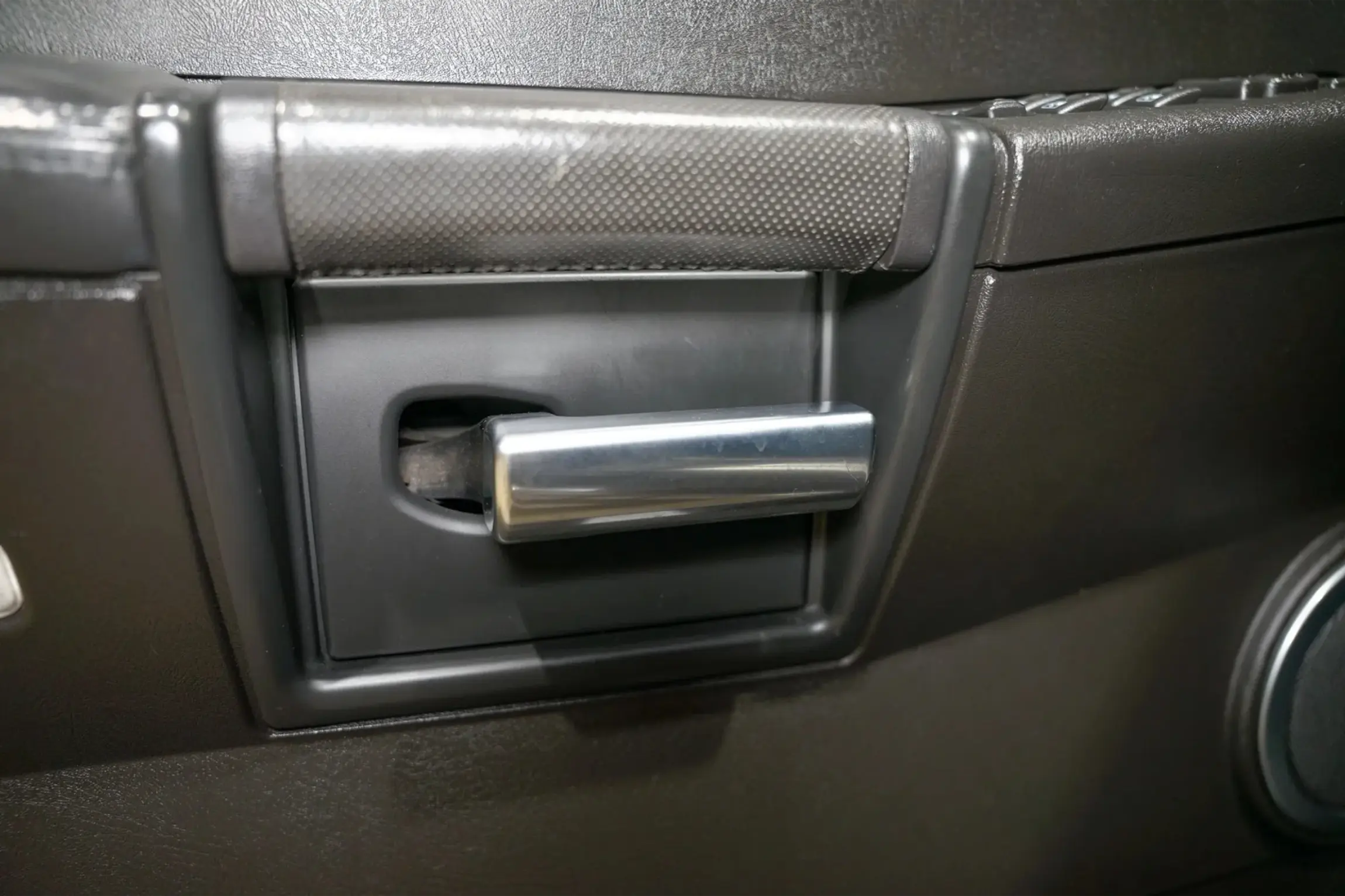 2005 Hummer H2 Luxury Edition