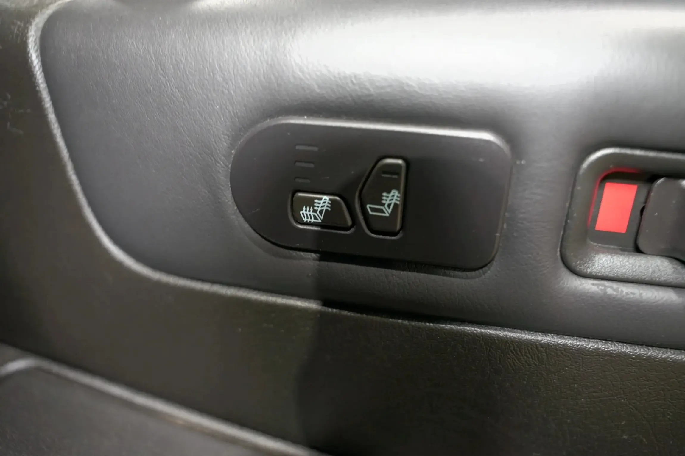 2005 Hummer H2 Luxury Edition