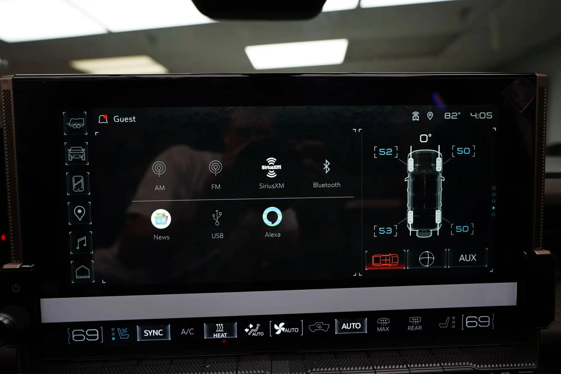 2024 GMC Hummer EV 3X Lunar Edition