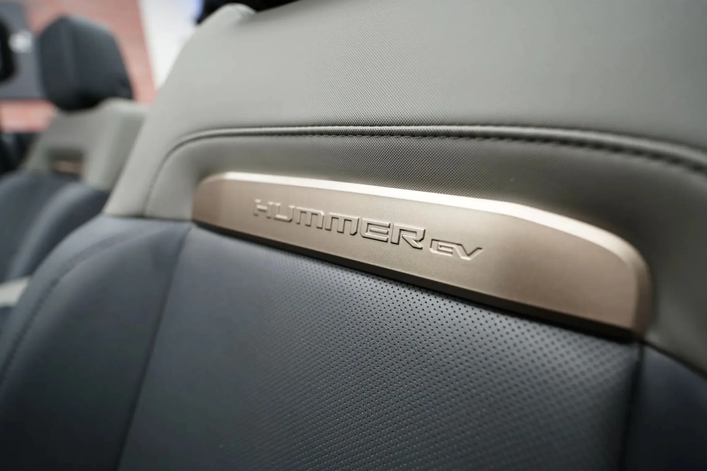 2024 GMC Hummer EV 3X Lunar Edition