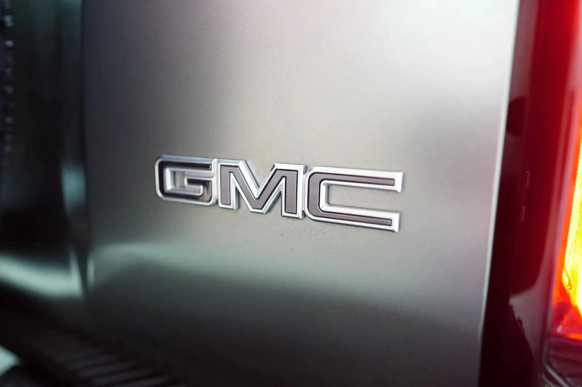 2024 GMC Hummer EV 3X Lunar Edition