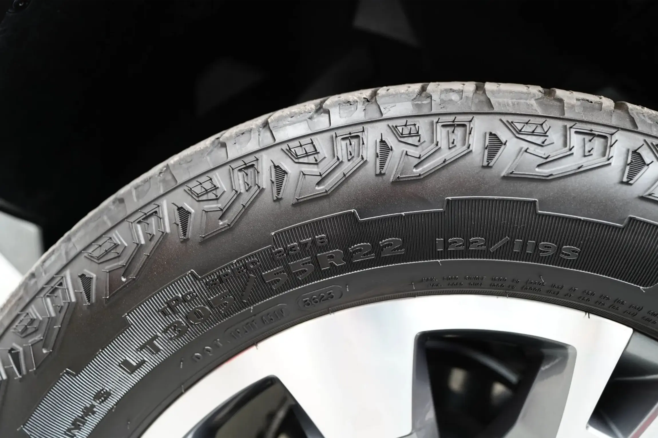 2024 GMC Hummer EV 3X Lunar Edition