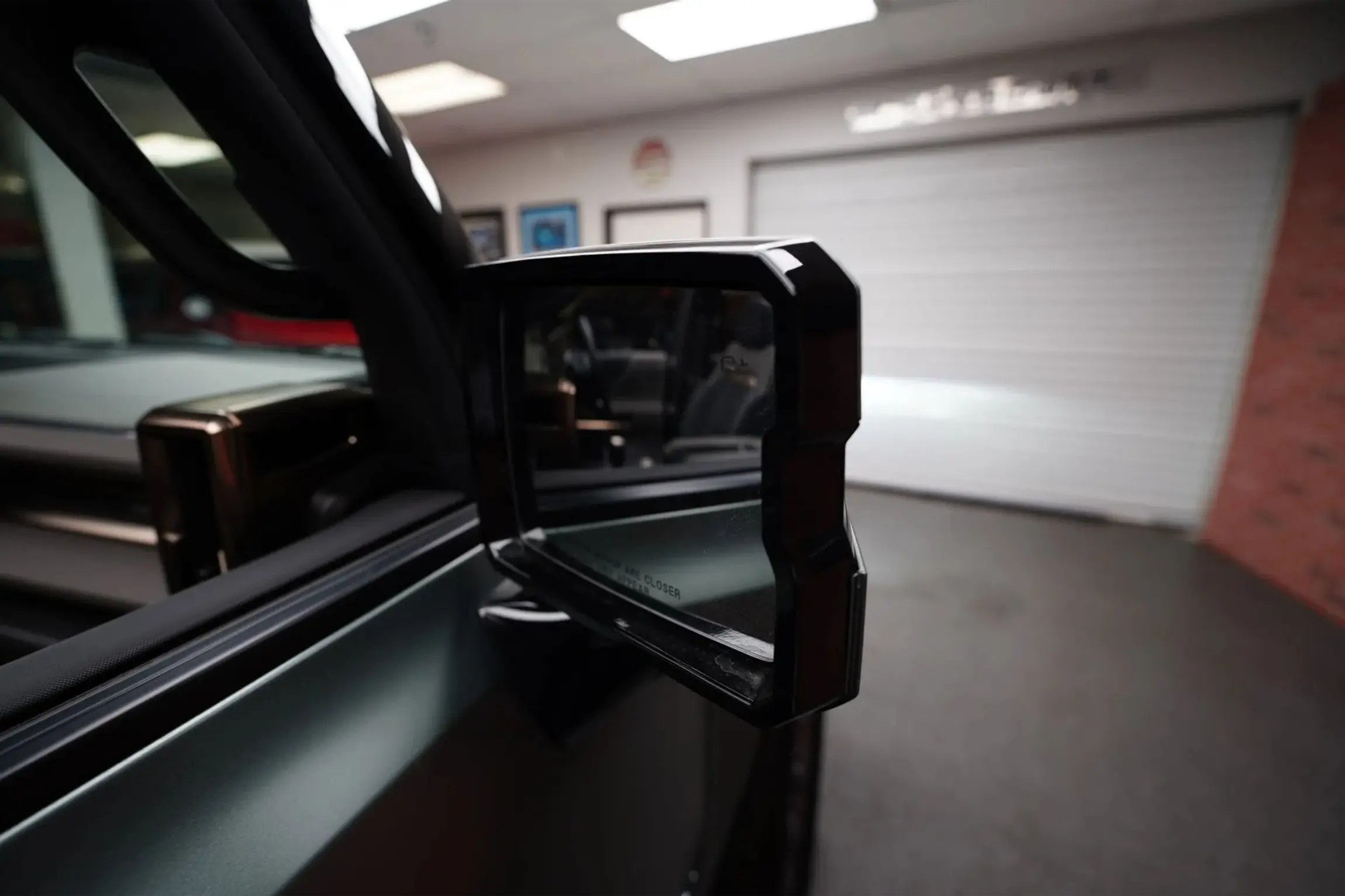 2024 GMC Hummer EV 3X Lunar Edition