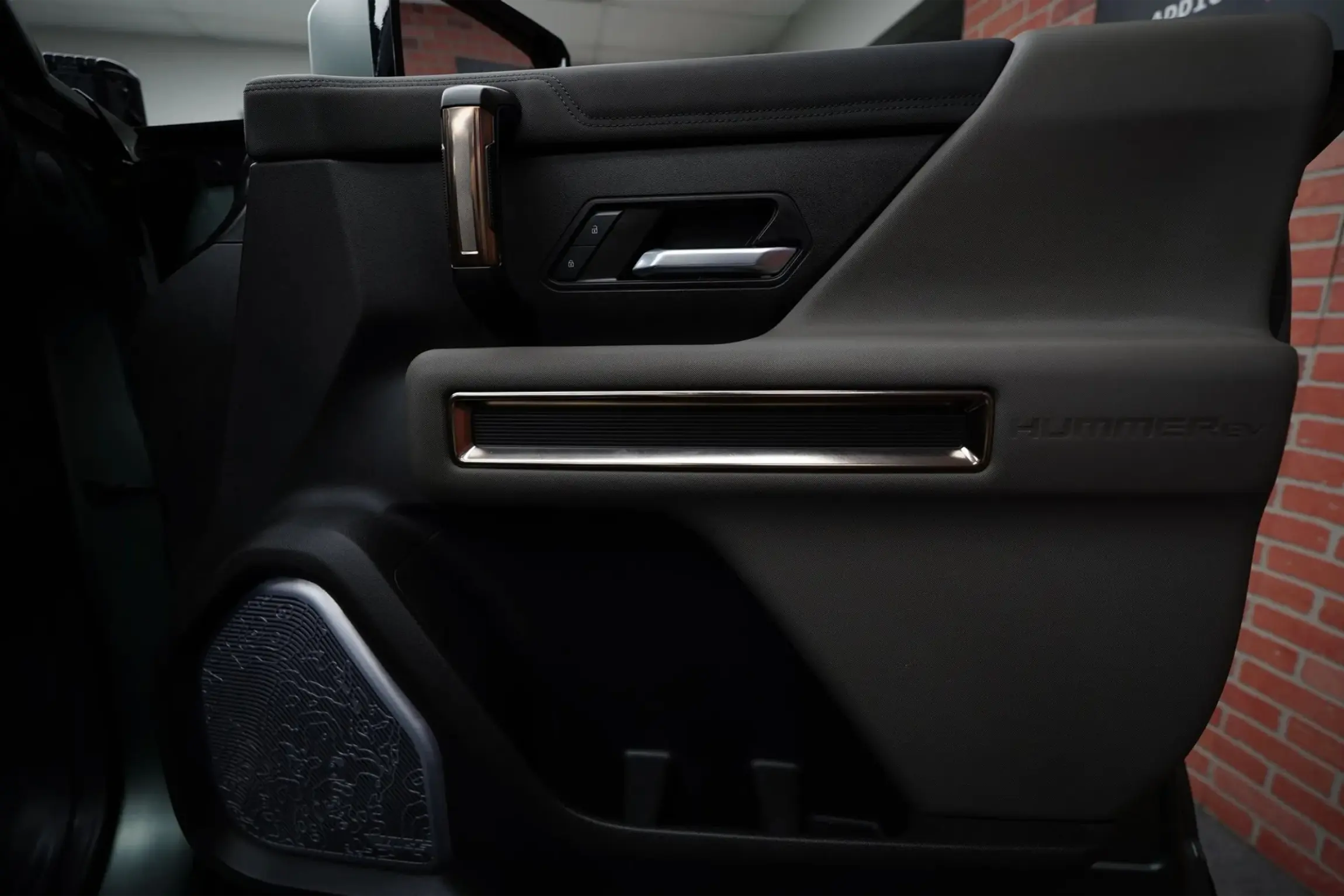 2024 GMC Hummer EV 3X Lunar Edition