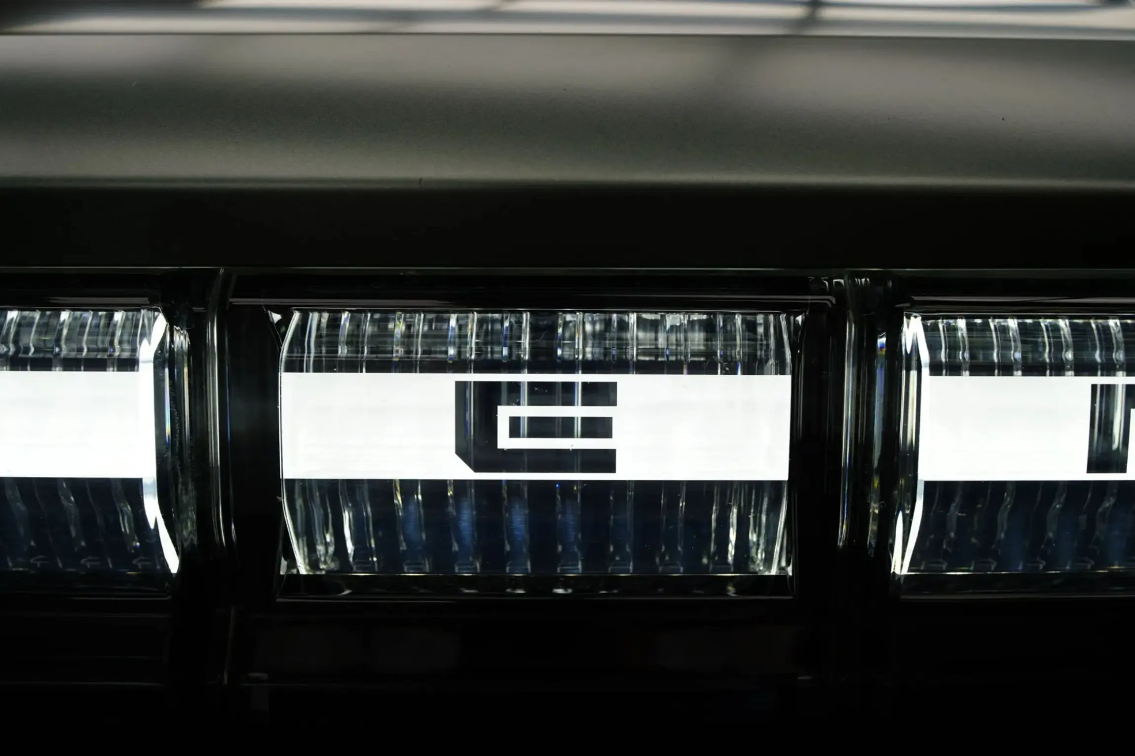 2024 GMC Hummer EV 3X Lunar Edition