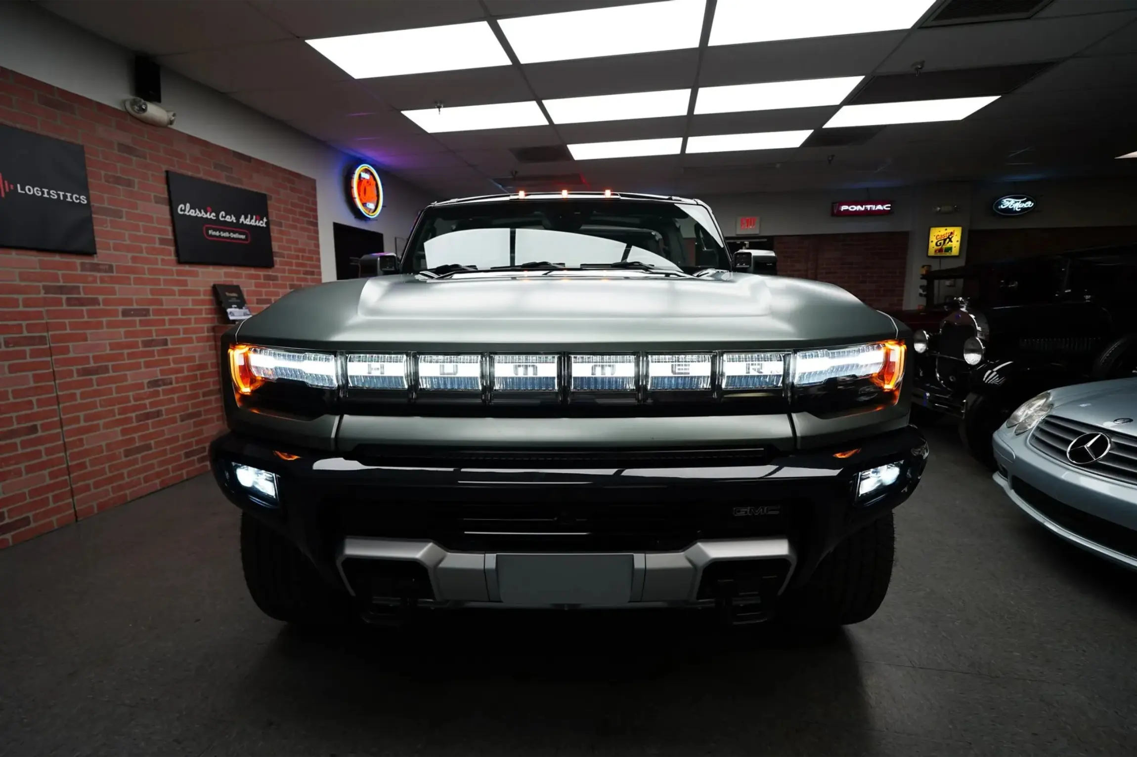 2024 GMC Hummer EV 3X Lunar Edition