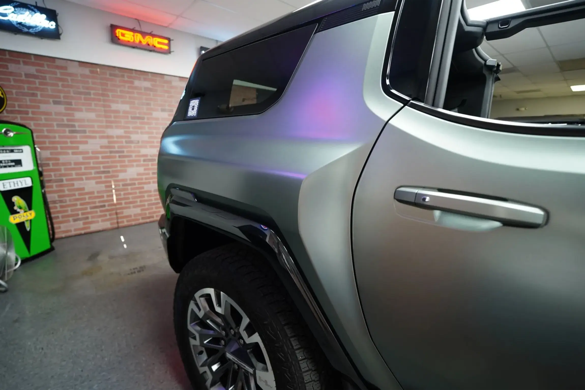 2024 GMC Hummer EV 3X Lunar Edition