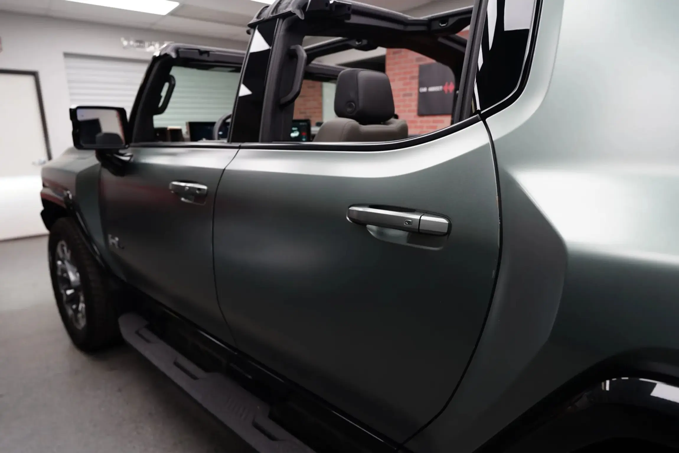 2024 GMC Hummer EV 3X Lunar Edition