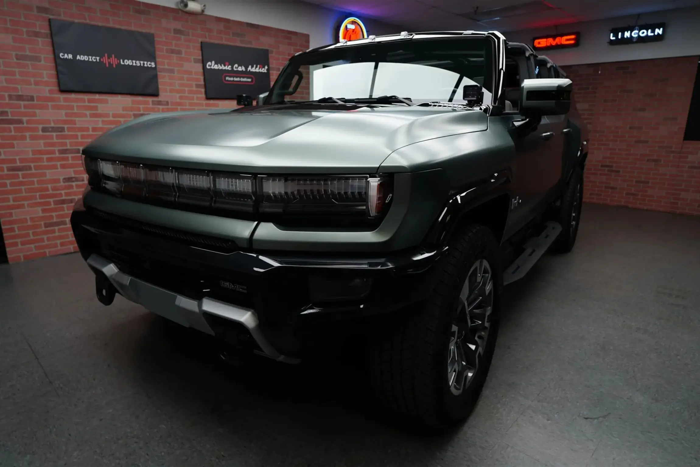 2024 GMC Hummer EV 3X Lunar Edition