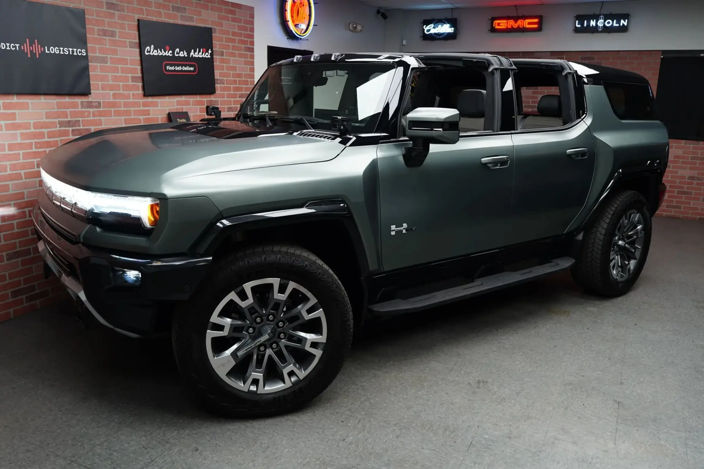 2024 GMC Hummer EV 3X Lunar Edition